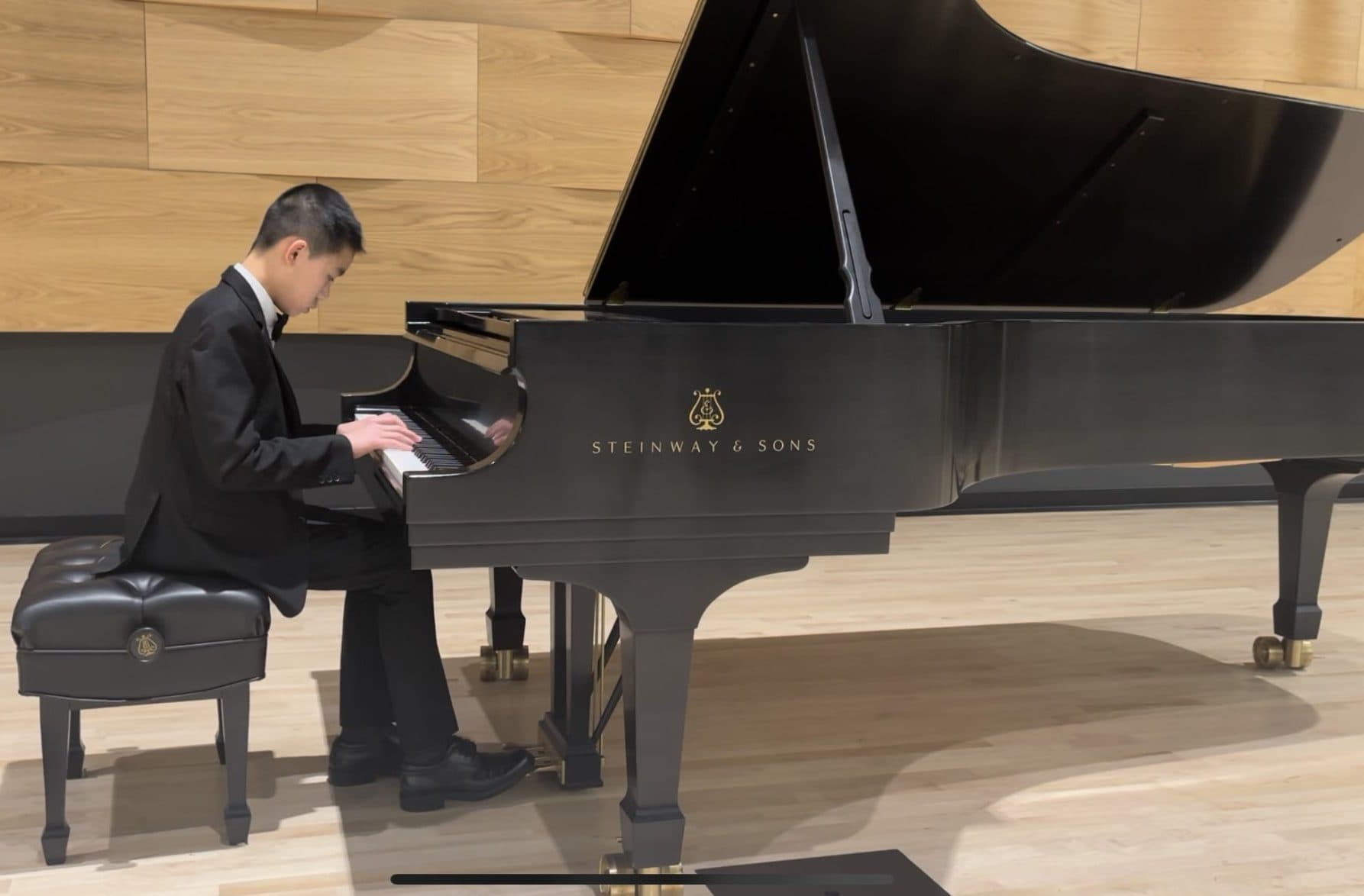 Andrew Y. Lu